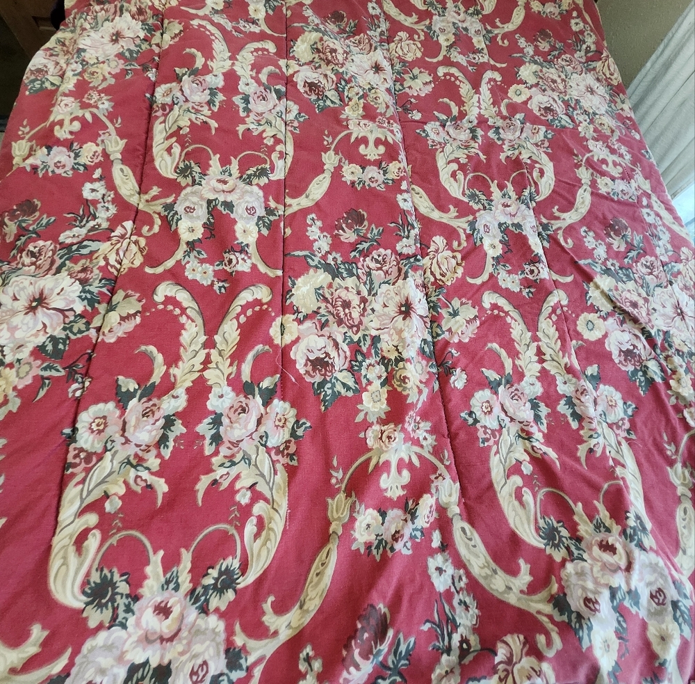 Ralph Lauren Danielle Marseilles Red Floral Comforter